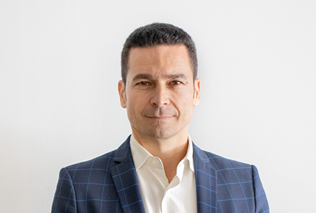 Luis Vega